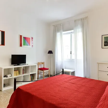 Red & White Vatican 아파트 *