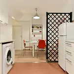 Red & White Vatican 아파트 로마