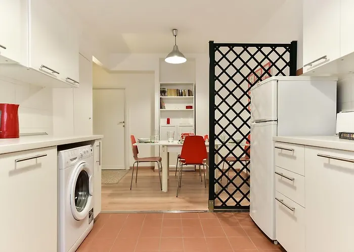 Red & White Vatican アパート ローマ