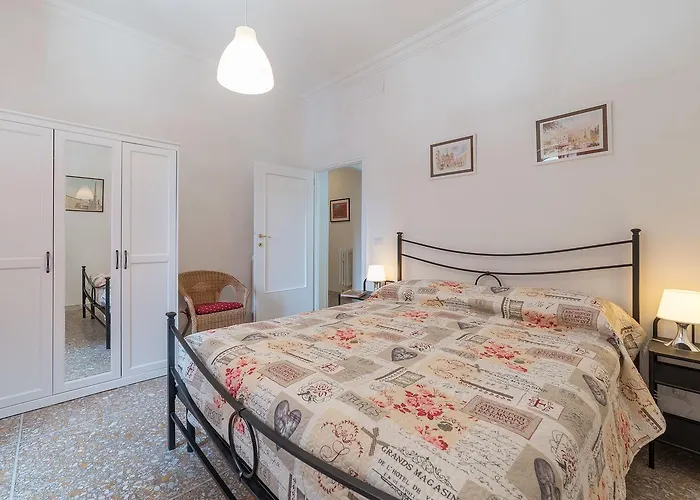 Red & White Vatican * ローマ